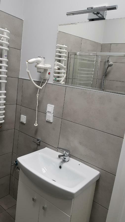 Apartament Nr 15 - 2 Pokoje Z Prywatnymi Lazienkami Centrum 포즈난 외부 사진