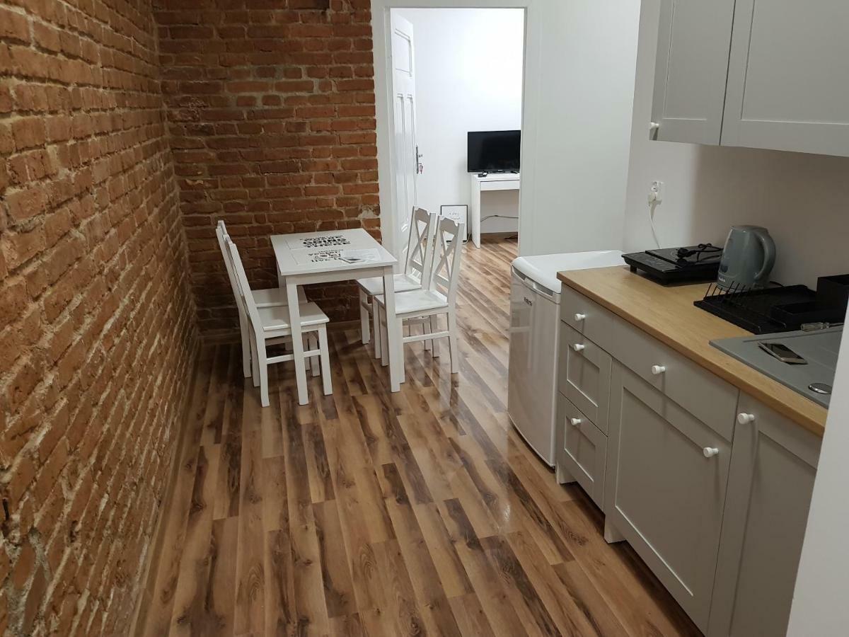 Apartament Nr 15 - 2 Pokoje Z Prywatnymi Lazienkami Centrum 포즈난 외부 사진